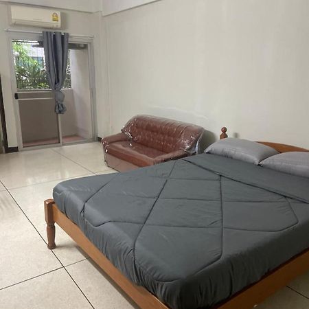 Ferienwohnung Viriyapon Bangkok Exterior foto